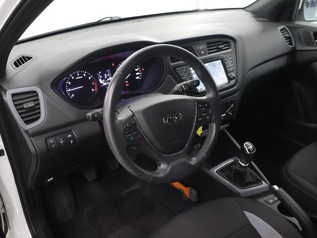 Hyundai I 20 1.0 T-GDI Black Edition | Navigatiesysteem | Parkeercamera | Cruise Control | Lederen Stuurwiel
