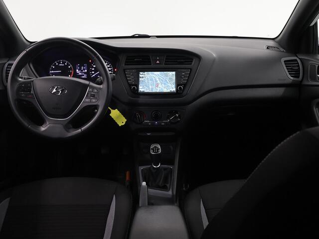Hyundai I 20 1.0 T-GDI Black Edition | Navigatiesysteem | Parkeercamera | Cruise Control | Lederen Stuurwiel