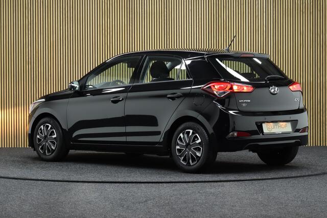 Hyundai I 20 1.2 HP i-Motion | Cruise-control | Airco | Stoelverwarming | Stuurverwarming | Parkeerhulp