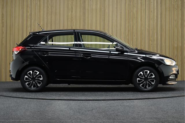 Hyundai I 20 1.2 HP i-Motion | Cruise-control | Airco | Stoelverwarming | Stuurverwarming | Parkeerhulp