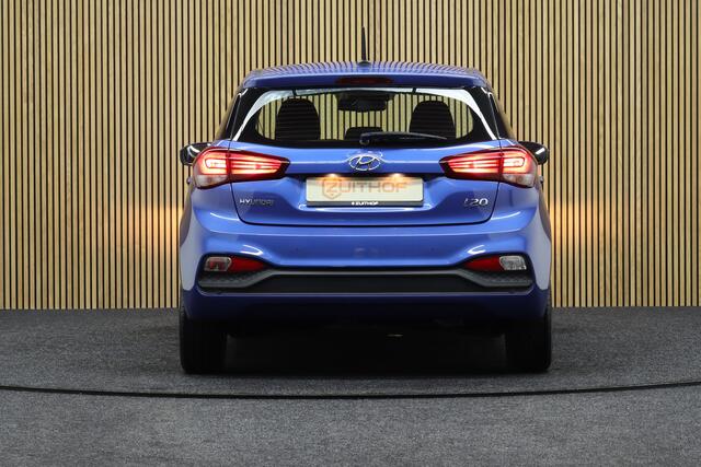 Hyundai I 20 1.0 T-GDI Automaat Comfort | Cruise-control | Camera | Apple Carplay & Android Auto | Navigatie | Parkeerhulp | + Set Winterbanden