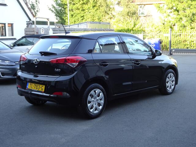 Hyundai I 20 1.0 T-GDI Comfort Automatische airco, navigatie, cruise controle, parkeersensoren, achteruitrij camera, trekhaak, enz.