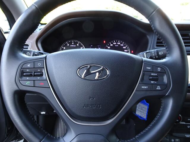 Hyundai I 20 1.0 T-GDI Comfort Automatische airco, navigatie, cruise controle, parkeersensoren, achteruitrij camera, trekhaak, enz.