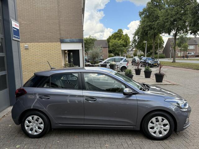 Hyundai I 20 1.0 T-GDI Comfort / Airco/ Navigatie/ Cruise/ Apple carplay/ PDC/ Camera