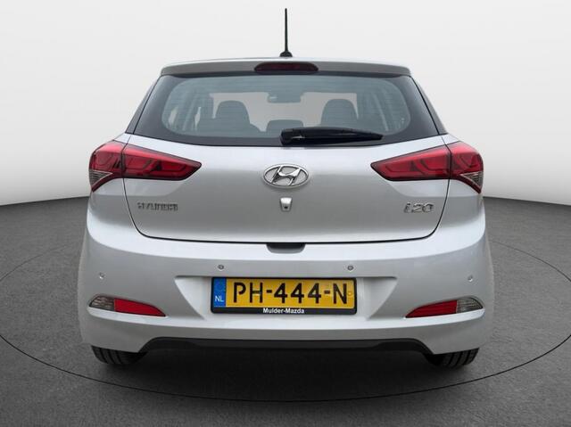 Hyundai I 20 1.0 T-GDI Comfort [ Nav Camera Climate control ]