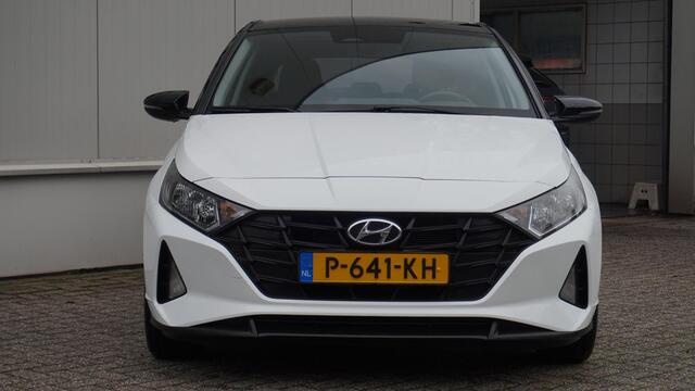 Hyundai I 20 1.2 MPI Comfort Smart Trekhaak | Navigatie | Dealeronderhouden