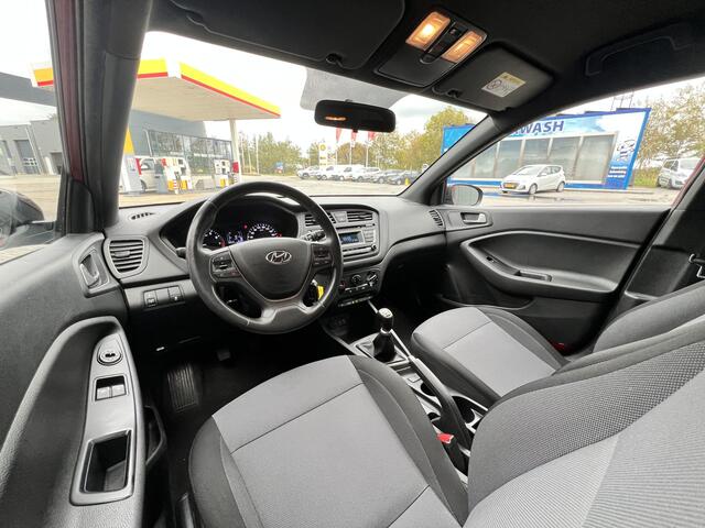 Hyundai I 20 1.2 HP i-Motion Premium | Stuur/Stoelverw. | Radio | Airco