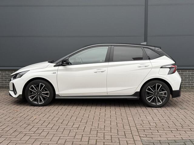 Hyundai I 20 1.0 T-GDI N Line 100PK / Navigatie + Apple Carplay/Android Auto / Achteruitrijcamera / Airco / Cruise Control / 17" Lichtmetalen Velgen /