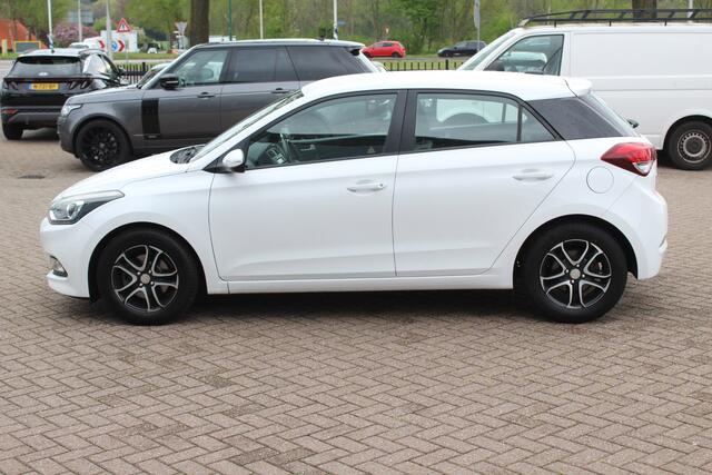 Hyundai I 20 1.0 T-GDI Comfort / Camera / Navigatie / Bluetooth / 15'' / Parkeerhulp achter / Cruise Control