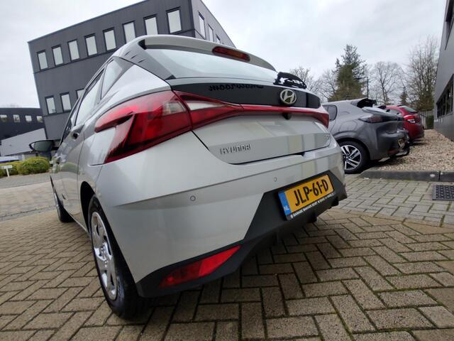 Hyundai I 20 1.2 MPI Comfort Navigatie Carplay Camera Stoel-Stuurverwarming Cruise-Control