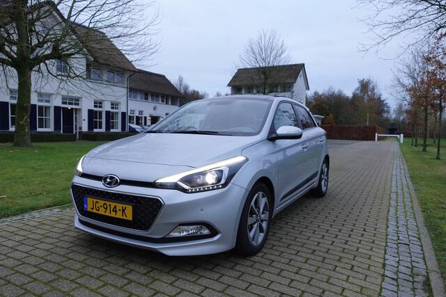 Hyundai I 20 1.2 HP i-Motion Premium | Pano | Cruise Control |