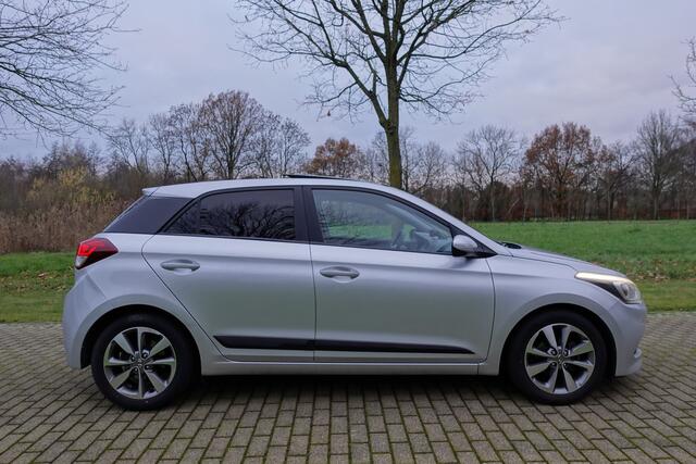 Hyundai I 20 1.2 HP i-Motion Premium | Pano | Cruise Control |