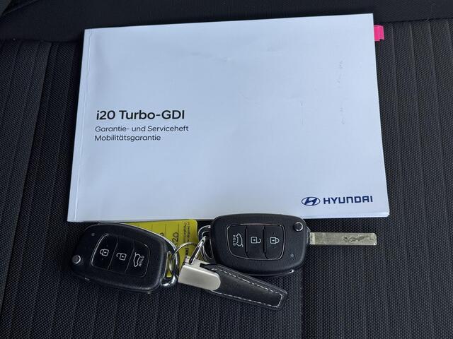 Hyundai I 20 1.0 T-GDI Comfort Smart Automaat / Fabrieksgarantie tot 10-2027 / Apple Carplay & Android Auto / Dealer onderhouden / Navigatie / Stuur & Stoelverwarming / Achteruitrijcamera / Cruise / DAB /