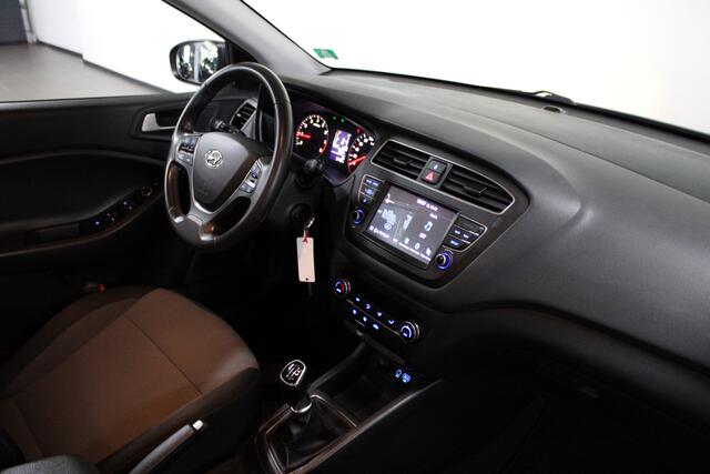 Hyundai I 20 1.0 T-GDI Comfort / Camera / Navigatie / All-season banden / Cruise control /