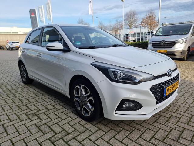 Hyundai I 20 1.0 T-GDI Comfort | Apple CarPlay / Android Auto navigatie |Achteruitrijcamera | Licht metalen velgen |