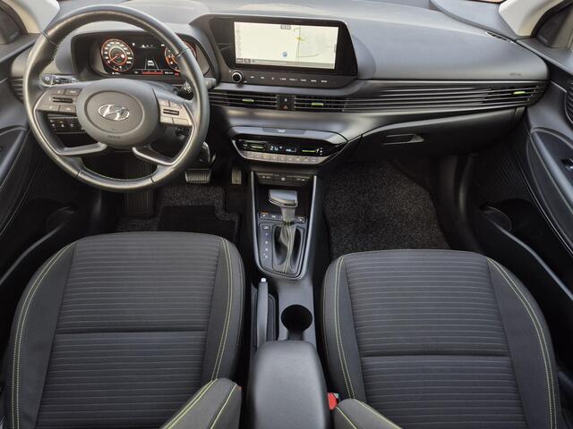 Hyundai I 20 1.0 T-GDI Comfort Smart Automaat / Fabrieksgarantie tot 04-2026 / Dealer onderhouden / Stuur en Stoel verwarming/ Cruise control / Trekgewicht 1110 kg / Achteruitrijcamera / Apple Carplay Android Auto / Bose Audio Systeem /