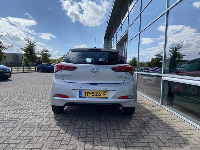 Hyundai I 20 1.0 T-GDI Comfort | Camera | Pdc | Navi |