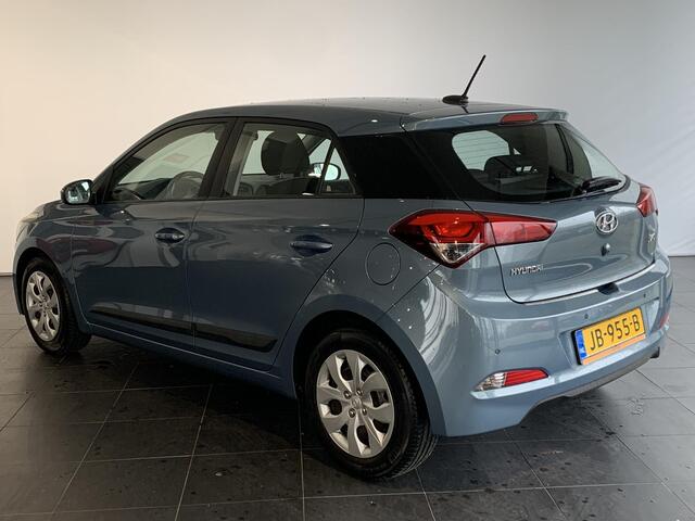 Hyundai I 20 1.2 HP i-Motion NAVIGATIE | ACHTERUITRIJCAMERA | PARKEERSENSOREN ACHTER