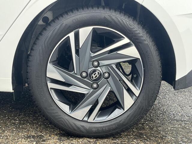 Hyundai I 20 1.2 84PK Comfort Smart | Dealer onderhouden | Geïntegreerde navigatiesysteem | Apple Carplay & Android Auto |