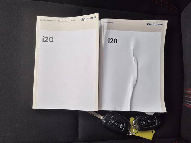 Hyundai I 20 1.0 T-GDI N-line Automaat / Navigatie via Apple Carplay of Android Auto / Stuur en Stoel verwarming / Achteruitrijcamera / Adaptief CC / Climate control / Trekgewicht 1110 kg /