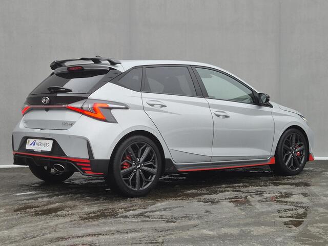 Hyundai I 20 N 1.6 N 204pk Handgeschakeld / Fabrieksgarantie tot 04-2028 / Dealer onderhouden / Achteruitrijcamera / Apple Carplay Android Auto / Cruise control / Parkeersensoren achter / Lichtmetalen wielen 18" /