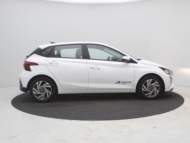 Hyundai I 20 1.0 T-GDI Comfort Smart / Navigatie / Apple Carplay & Android Auto / Airco / Cruise Control / Achteruitrijcamera / 16" LMV / Dealer onderhouden / NL Auto /