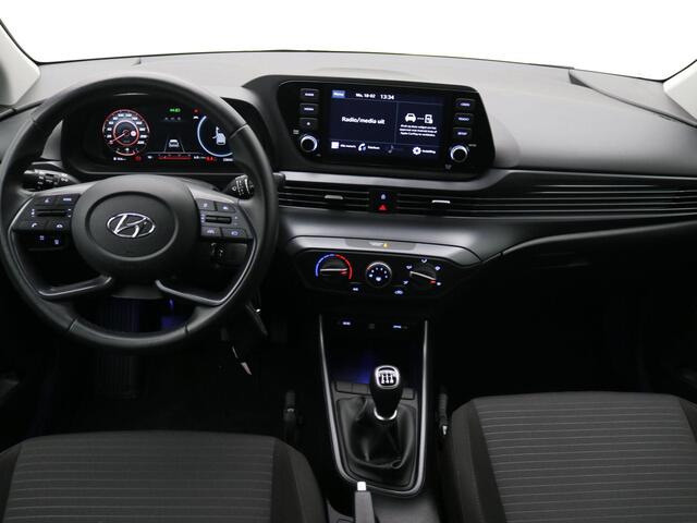 Hyundai I 20 1.2 MPI Comfort / Dealeronderhouden / Apple Carplay / Achteruitrijcamera / Dodehoek Detectie / Cruise Control / Airco
