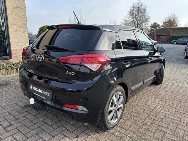 Hyundai I 20 5DRS 1.4i i-Deal Automaat Trekhaak / Parkeersensors / LM-Velgen