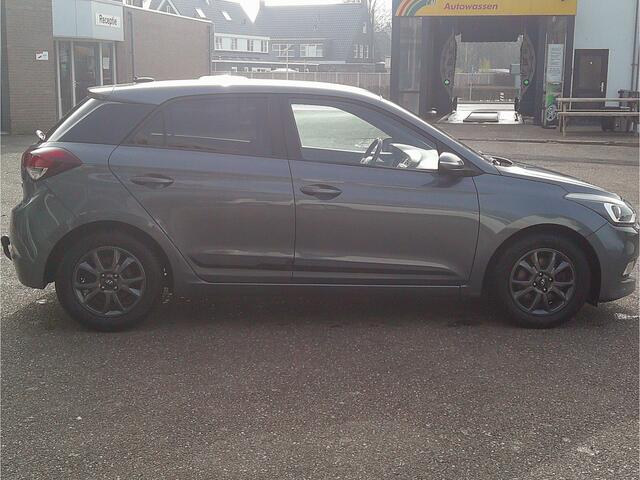 Hyundai I 20 1.0 T-GDI Black Edition Staat in Hardenberg