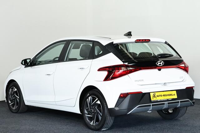 Hyundai I 20 1.2 MPI Comfort / Navi / Airco / CarPlay / Cam