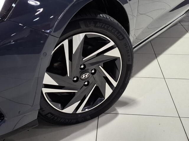 Hyundai I 20 1.0 T-GDI Premium Trekhaak, Navigatie, Camera.