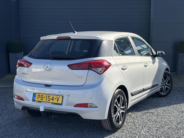 Hyundai I 20 1.0 T-GDI i-Motion Trekhaak,Airco,Cruise,102pk,Rijstrooksensor,Pdc,Lm velgen,4x Elekt.Ramen,N.A.P,Apk tot 08-2026