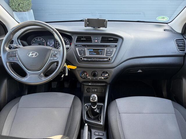Hyundai I 20 1.0 T-GDI i-Motion Trekhaak,Airco,Cruise,102pk,Rijstrooksensor,Pdc,Lm velgen,4x Elekt.Ramen,N.A.P,Apk tot 08-2026