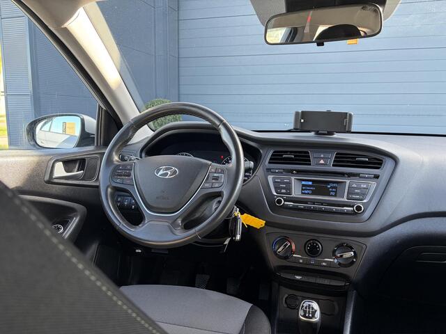Hyundai I 20 1.0 T-GDI i-Motion Trekhaak,Airco,Cruise,102pk,Rijstrooksensor,Pdc,Lm velgen,4x Elekt.Ramen,N.A.P,Apk tot 08-2026