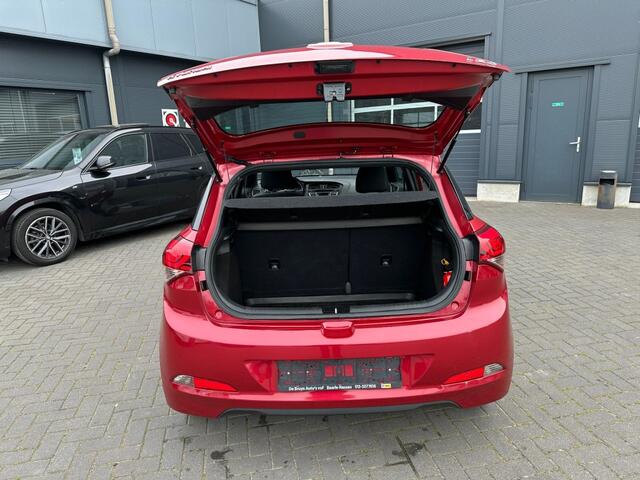 Hyundai I 20 1.2i Go 5 drs. Airco