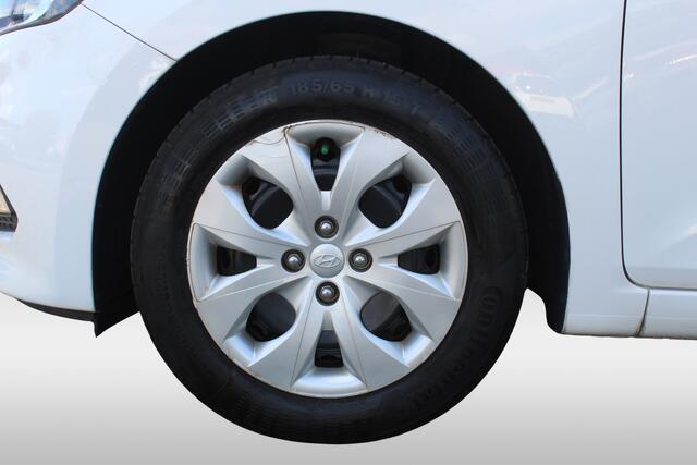 Hyundai I 20 1.2 HP i-Motion Comfort Navi l Camera l Airco l Cruise control l Bluetooth