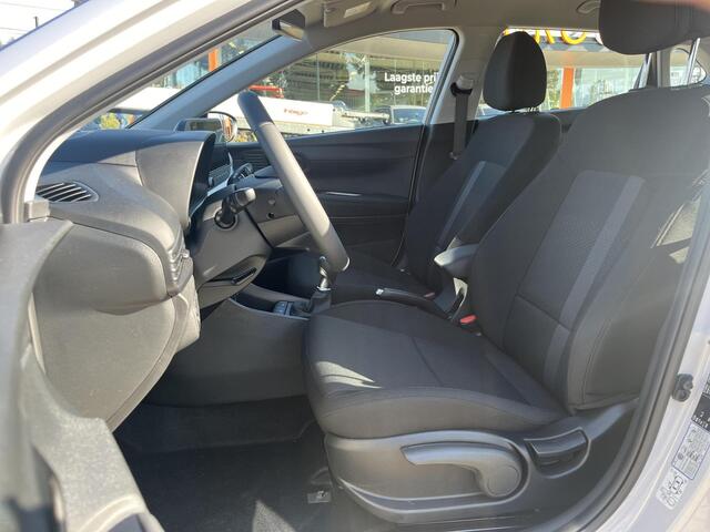 Hyundai I 20 1.0 T-GDI Comfort | Uit voorraad leverbaar ! | Achteruitrijcamera | Dodehoekdetectie | Cruise Control | Airco | Navigatie | Lichtmetalenvelgen |