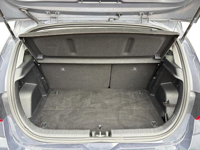 Hyundai I 20 Premium 1.0 T-GDI 100pk | AUTOMAAT | NAVI | CLIMA | 17'' BI-COLOR LM-VELGEN | KEYLESS ENTRY |