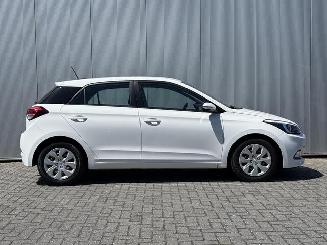 Hyundai I 20 1.0 T-GDI Comfort / Navigatie / Cruise Control / Trekhaak / Climate Control / Dealeronderhouden /