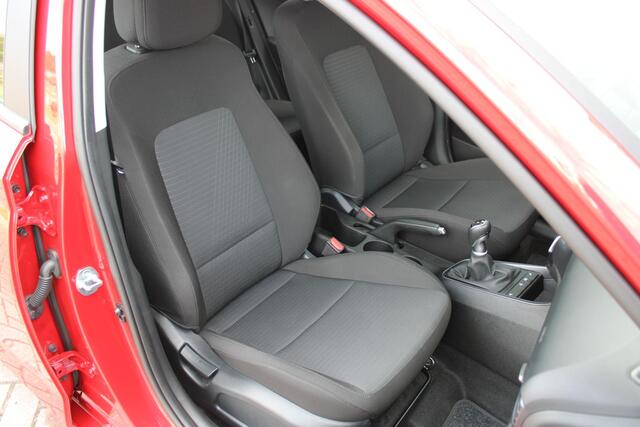 Hyundai I 20 1.0 T-GDI 100pk Comfort Airco Camera Carplay Stoelverwarming Zeer mooi