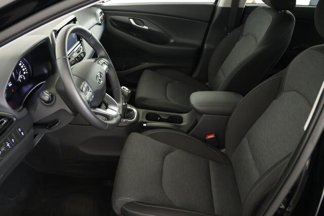 Hyundai I 30 Wagon 1.5 T-GDi MHEV Premium / LED / CarPlay / Camera / Cruisecontrol