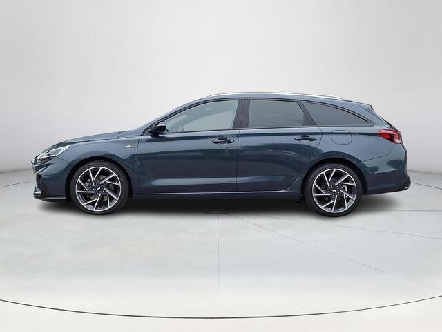 Hyundai I 30 Wagon 1.5 T-GDi MHEV N Line | Panoramisch schuif/kantel dak | Stoel/stuurverwarming | Achteruitrijcamera | Apple Carplay/Android Auto | Automaat | N-Line pakket | Climate control |