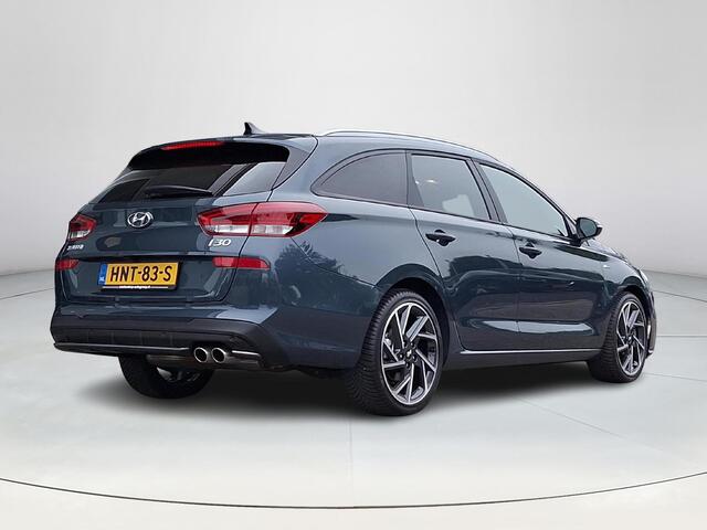 Hyundai I 30 Wagon 1.5 T-GDi MHEV N Line | Panoramisch schuif/kantel dak | Stoel/stuurverwarming | Achteruitrijcamera | Apple Carplay/Android Auto | Automaat | N-Line pakket | Climate control |