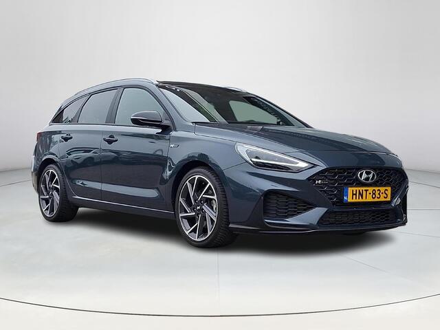 Hyundai I 30 Wagon 1.5 T-GDi MHEV N Line | Panoramisch schuif/kantel dak | Stoel/stuurverwarming | Achteruitrijcamera | Apple Carplay/Android Auto | Automaat | N-Line pakket | Climate control |