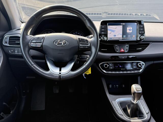 Hyundai I 30 1.0 T-GDI Comfort 2e Eigenaar,Camera,Navi,Dealer Onderhouden,120pk,Clima,Cruise,Pdc,Lm Velgen,Nieuwe Apk bij Aflevering