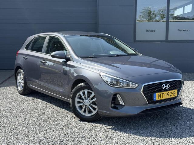 Hyundai I 30 1.0 T-GDI Comfort 2e Eigenaar,Camera,Navi,Dealer Onderhouden,120pk,Clima,Cruise,Pdc,Lm Velgen,Nieuwe Apk bij Aflevering