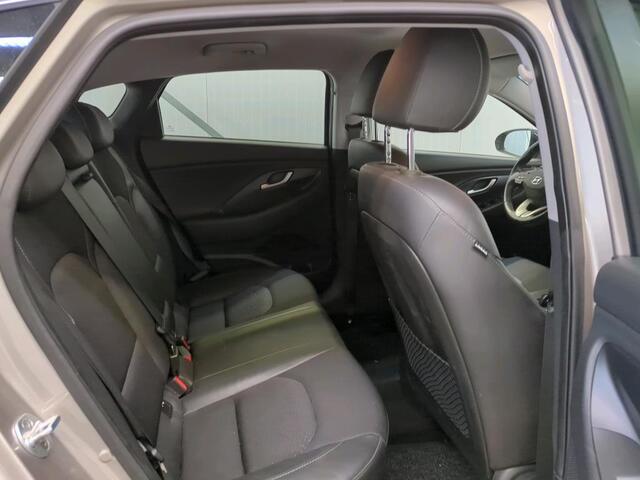 Hyundai I 30 Fastback 1.0 T-GDI Premium, 1e Eig! Camera! Carplay! Zondag OPEN!