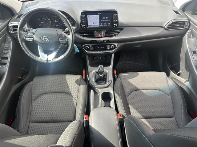 Hyundai I 30 1.4 T-GDI Comfort / Apple Carplay & Android Auto / achteruitrijcamera / parkeersensoren achter / trekhaak /