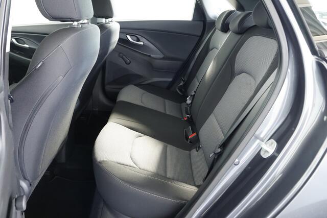 Hyundai I 30 1.4 i-Drive / Airco / Cruisecontrol / Bluetooth