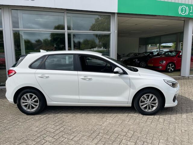 Hyundai I 30 1.0 T-GDI Comfort 120pk, Nav, Carpla, Camera